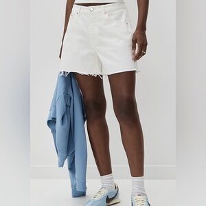 Parke long baggy shorts in white